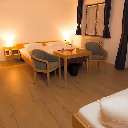 Otel Landgasthof Ritter 3*